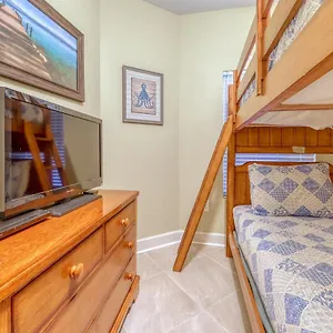 Apartment Majestic Beach Tower 2- 801, Panama City Beach